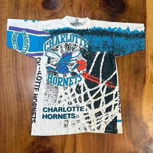 Vintage Charlotte Hornets Mens shirt Medium All over Print Basketball Single XX1